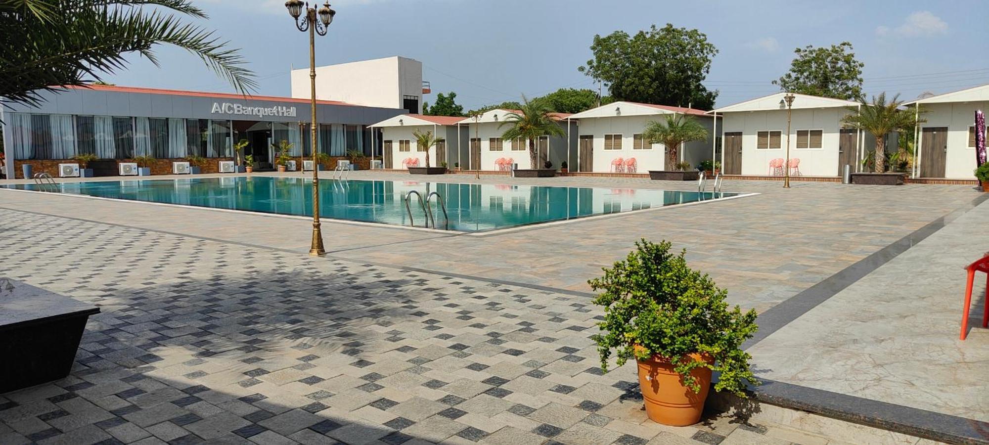 Vss Lawns & Resorts Llp Shahada Εξωτερικό φωτογραφία